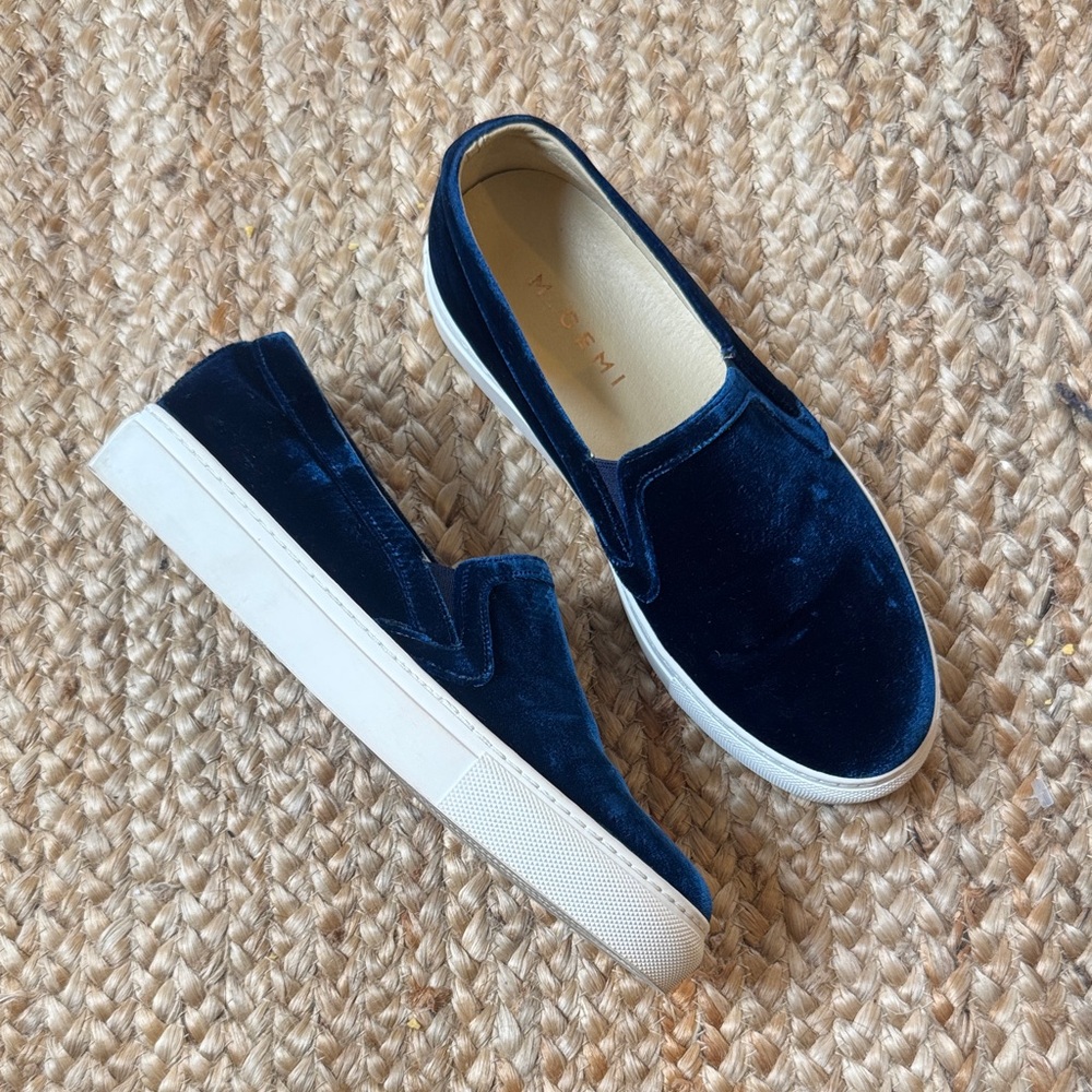 M. Gemi 38 Cherchio Blue velvet slip on sneakers shoes